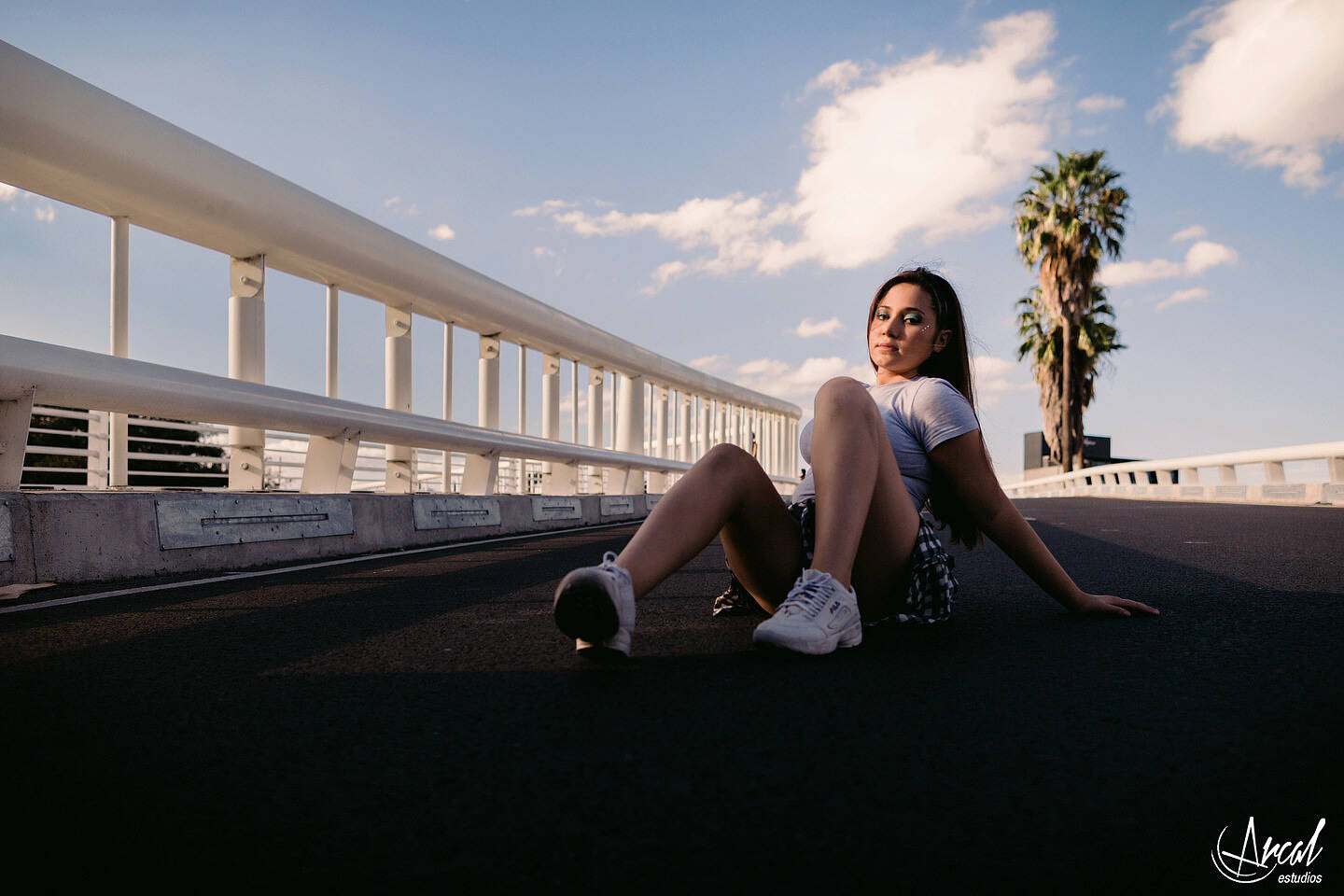 043-mile-nieto-book-de-quincean-era-en-puente-costanera-de-co-rdoba-gobernador-mestre-arte-urbano-murales-fotos-en-brindisi-cocktail-bar-a-134542