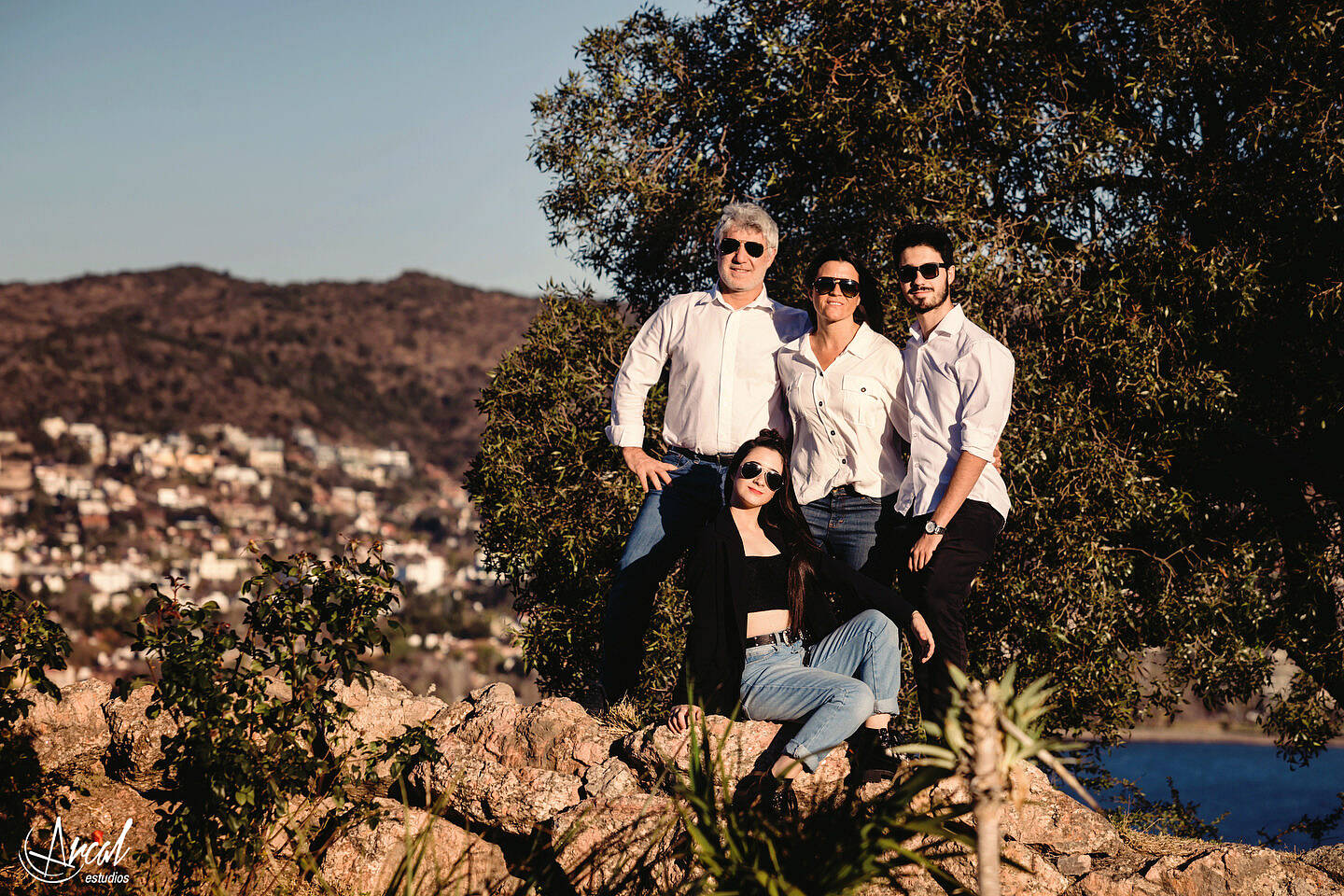 078-francesca-ciabattari-book-de-15-bosque-cabalango-barrio-la-loma-puerta-turqueza-vista-a-las-sierras-de-co-rdoba-134825