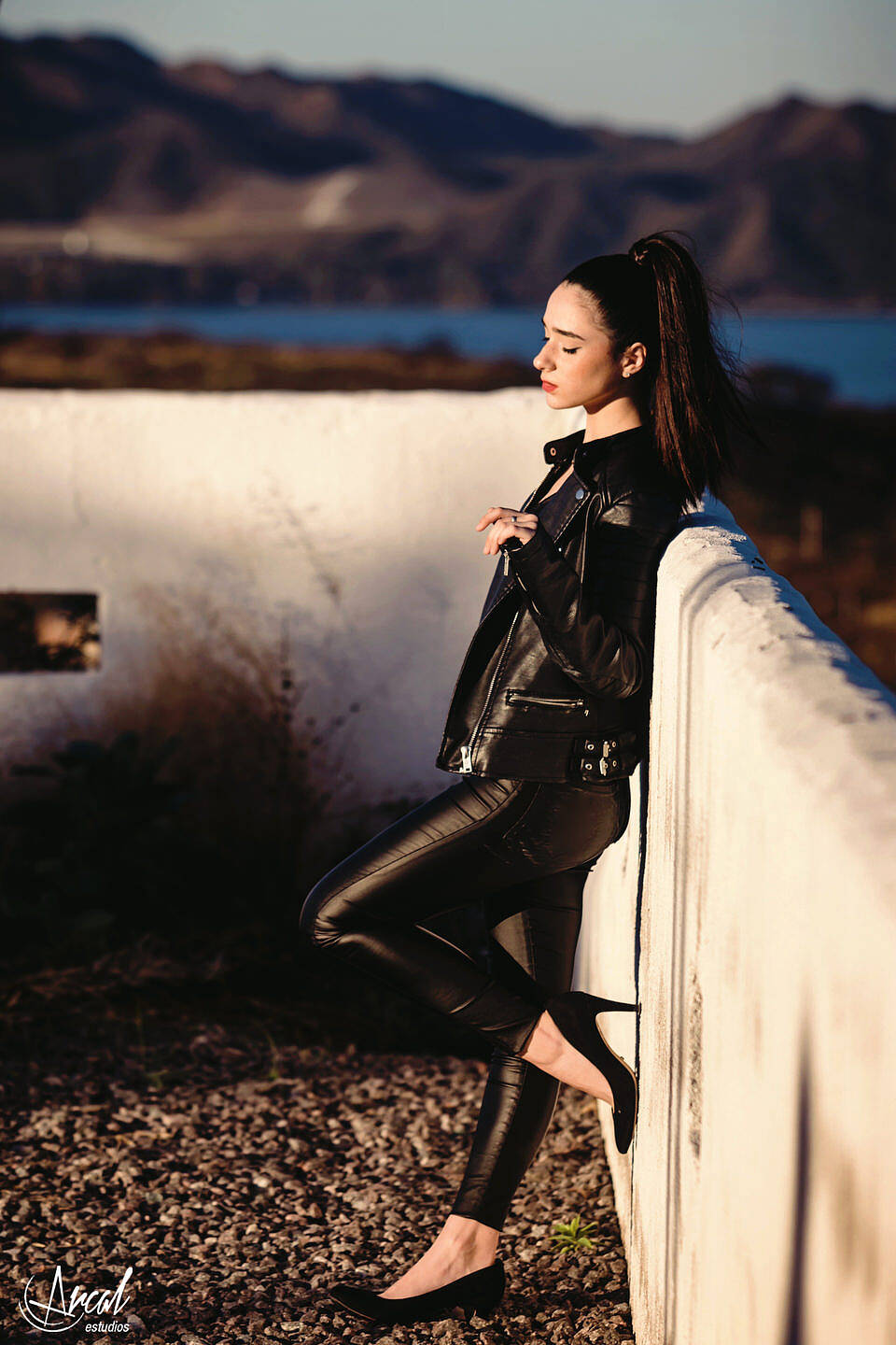 086-francesca-ciabattari-book-de-15-bosque-cabalango-barrio-la-loma-puerta-turqueza-vista-a-las-sierras-de-co-rdoba-134825