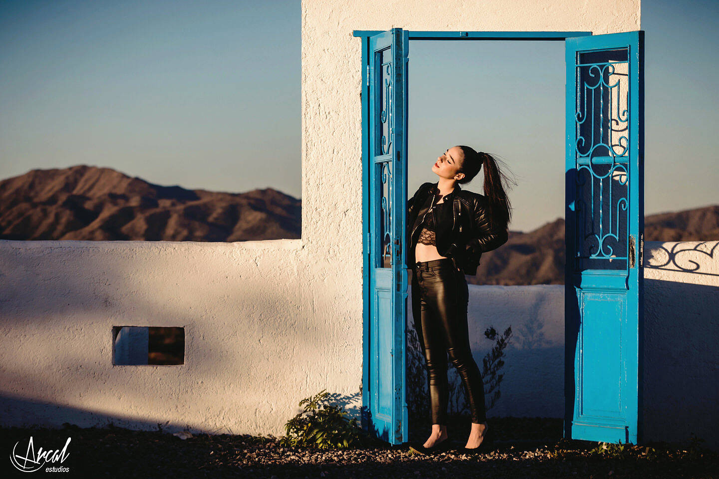 089-francesca-ciabattari-book-de-15-bosque-cabalango-barrio-la-loma-puerta-turqueza-vista-a-las-sierras-de-co-rdoba-134825