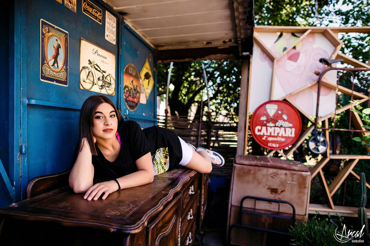 014-zoe-tienda-de-antiguedades-carlos-paz-lancha-lago-san-roque-y-fotos-en-la-pulperi-a-carlos-paza-138817-O