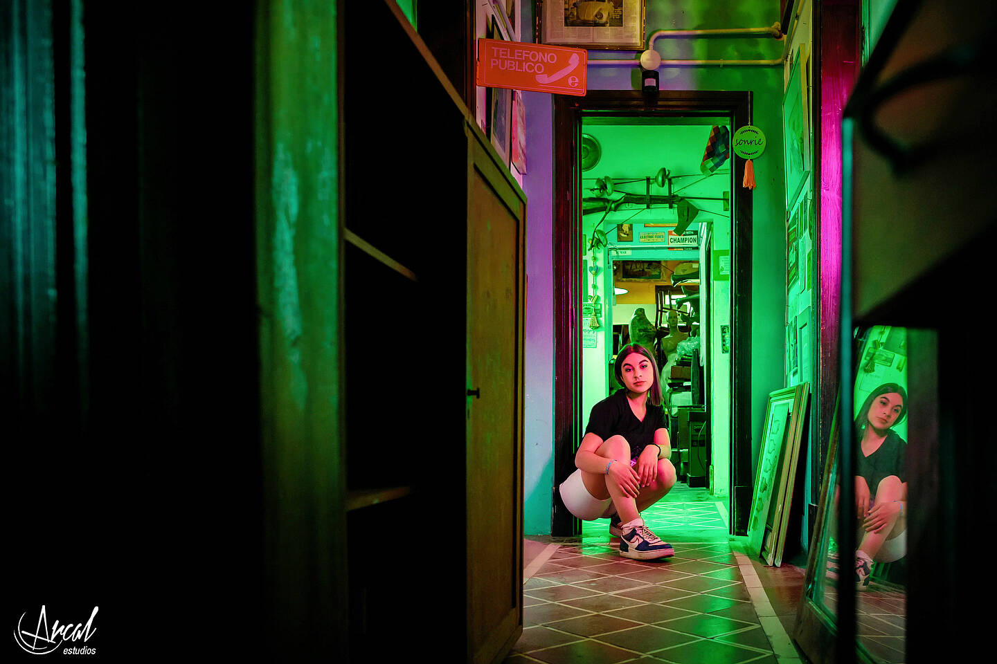 027-zoe-tienda-de-antiguedades-carlos-paz-lancha-lago-san-roque-y-fotos-en-la-pulperi-a-carlos-paz-138817-O