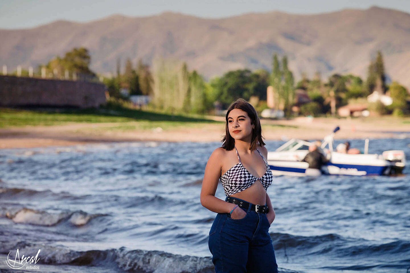 081-zoe-tienda-de-antiguedades-carlos-paz-lancha-lago-san-roque-y-fotos-en-la-pulperi-a-carlos-paz-138817-O