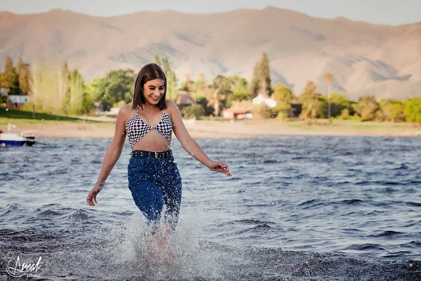 085-zoe-tienda-de-antiguedades-carlos-paz-lancha-lago-san-roque-y-fotos-en-la-pulperi-a-carlos-paz-138817-O