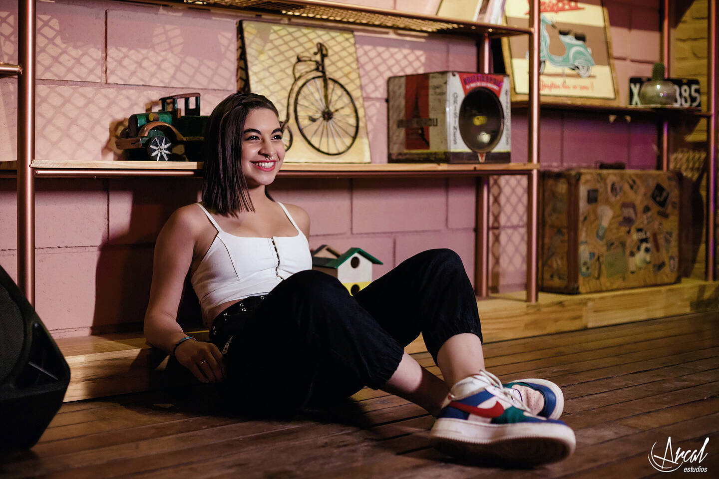 088-zoe-tienda-de-antiguedades-carlos-paz-lancha-lago-san-roque-y-fotos-en-la-pulperi-a-carlos-paza-138817-O