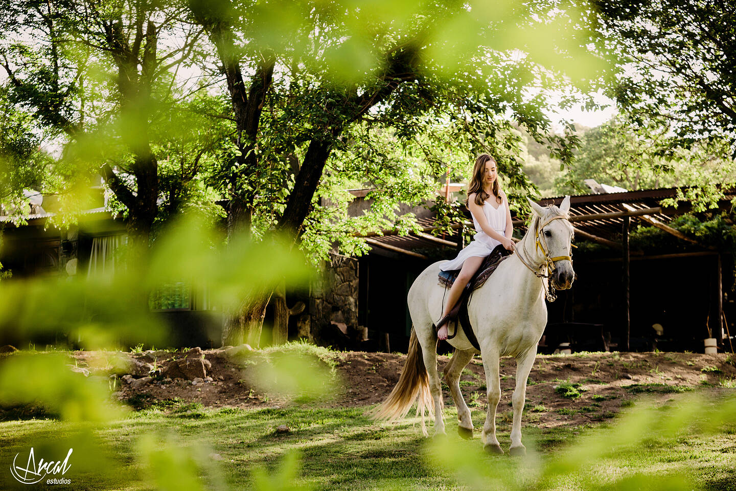 034-roci-o-biderbust-fotografi-a-de-quincean-era-en-caballo-en-acuerella-del-ri-o-san-clemente-co-rdoba-141805-O