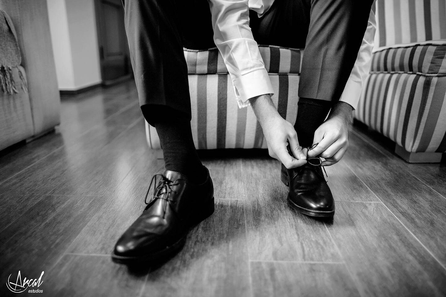 011-mili-y-toma-s-boda-en-parroquia-nuestra-sen-ora-del-socorro-de-escuela-pias-fotos-en-salo-n-reinapaz-140480-O