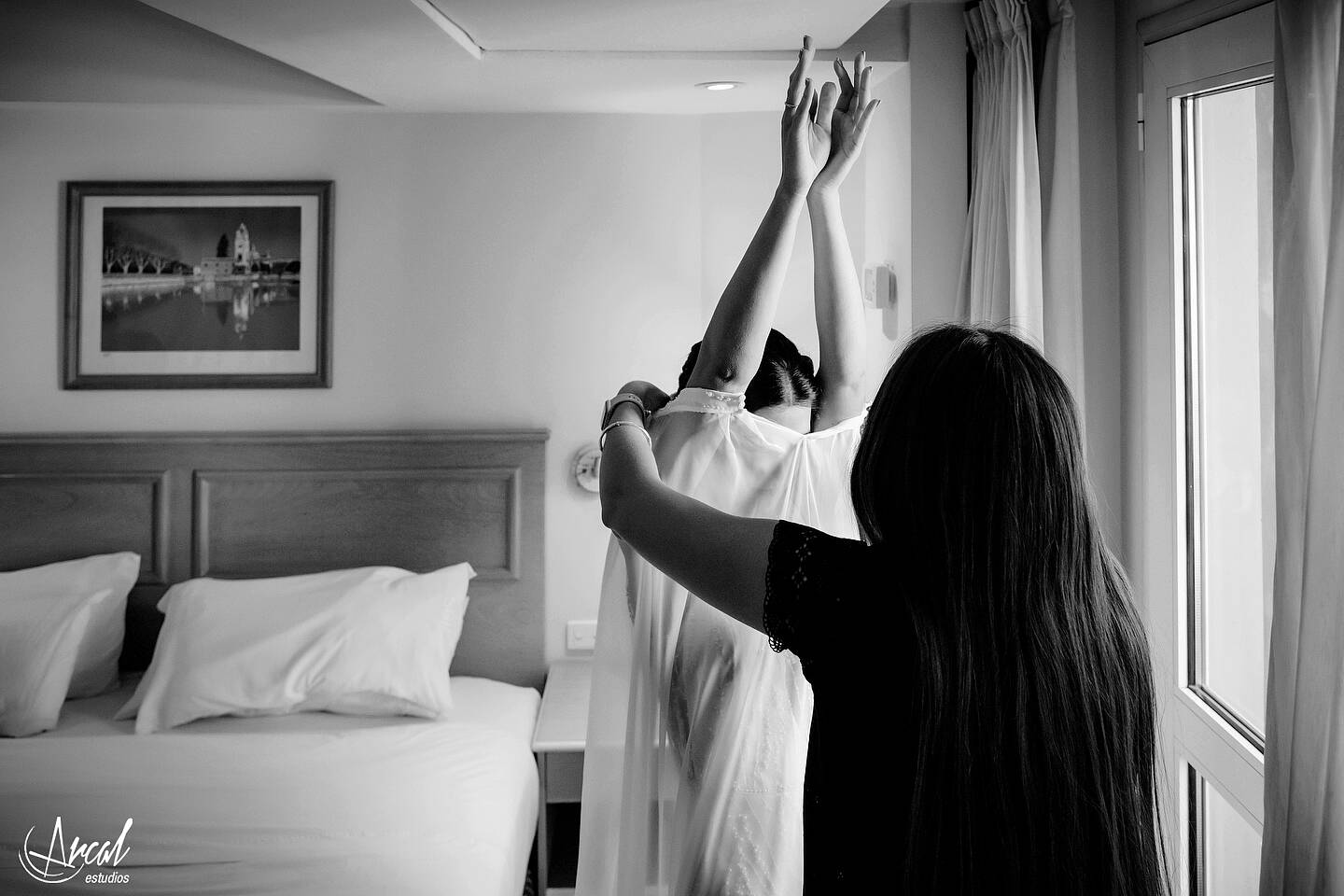 048-mili-y-toma-s-boda-en-parroquia-nuestra-sen-ora-del-socorro-de-escuela-pias-fotos-en-salo-n-reinapaz-140480-O