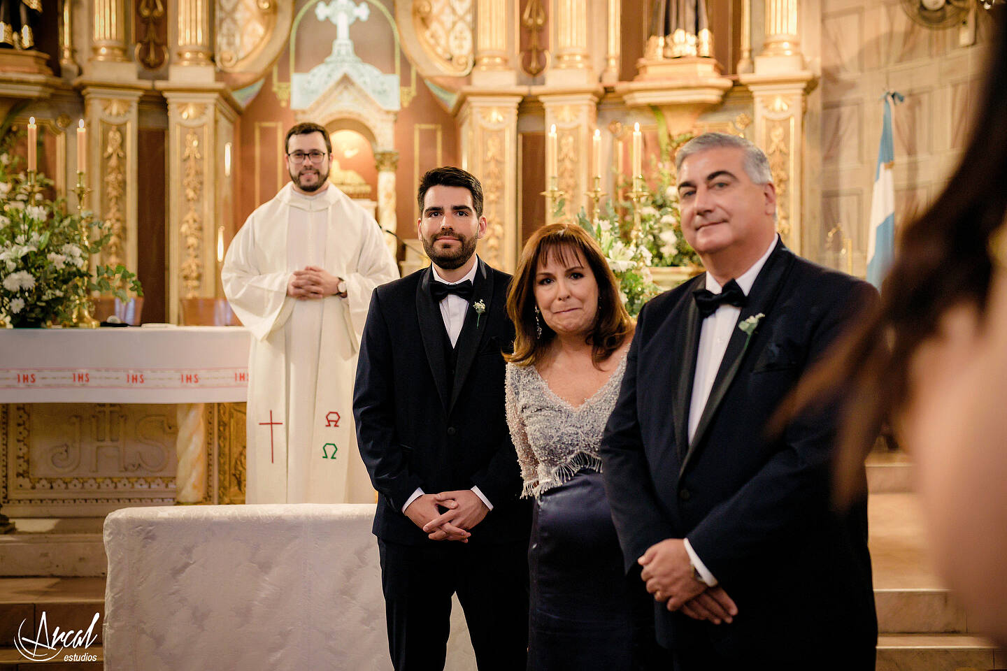 088-mili-y-toma-s-boda-en-parroquia-nuestra-sen-ora-del-socorro-de-escuela-pias-fotos-en-salo-n-reinapaz-140480-O