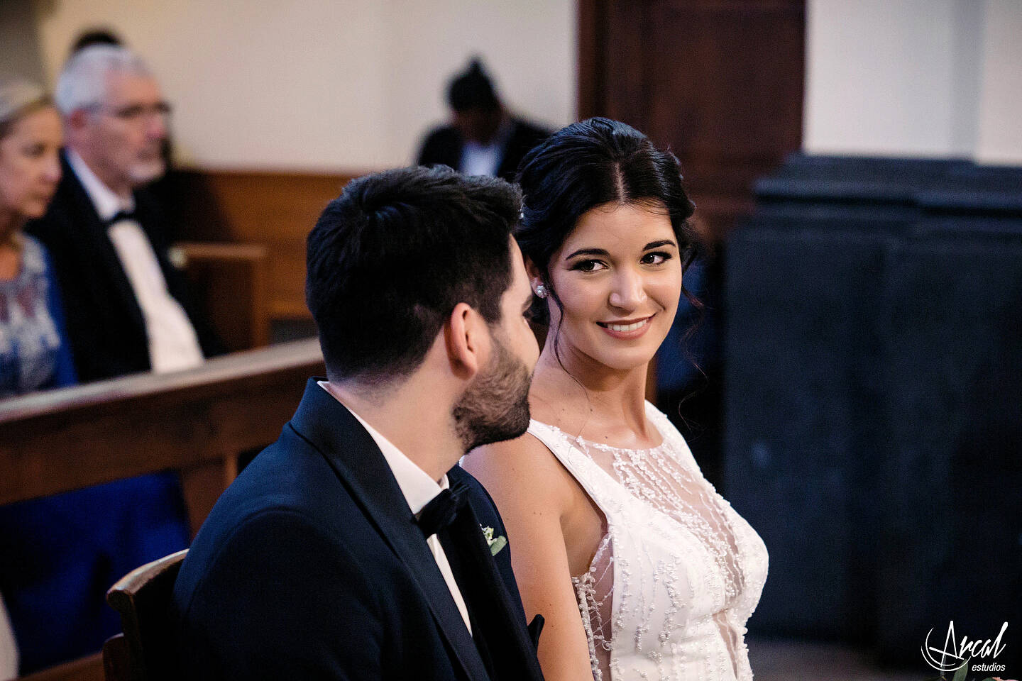 107-mili-y-toma-s-boda-en-parroquia-nuestra-sen-ora-del-socorro-de-escuela-pias-fotos-en-salo-n-reinapaz-140480-O