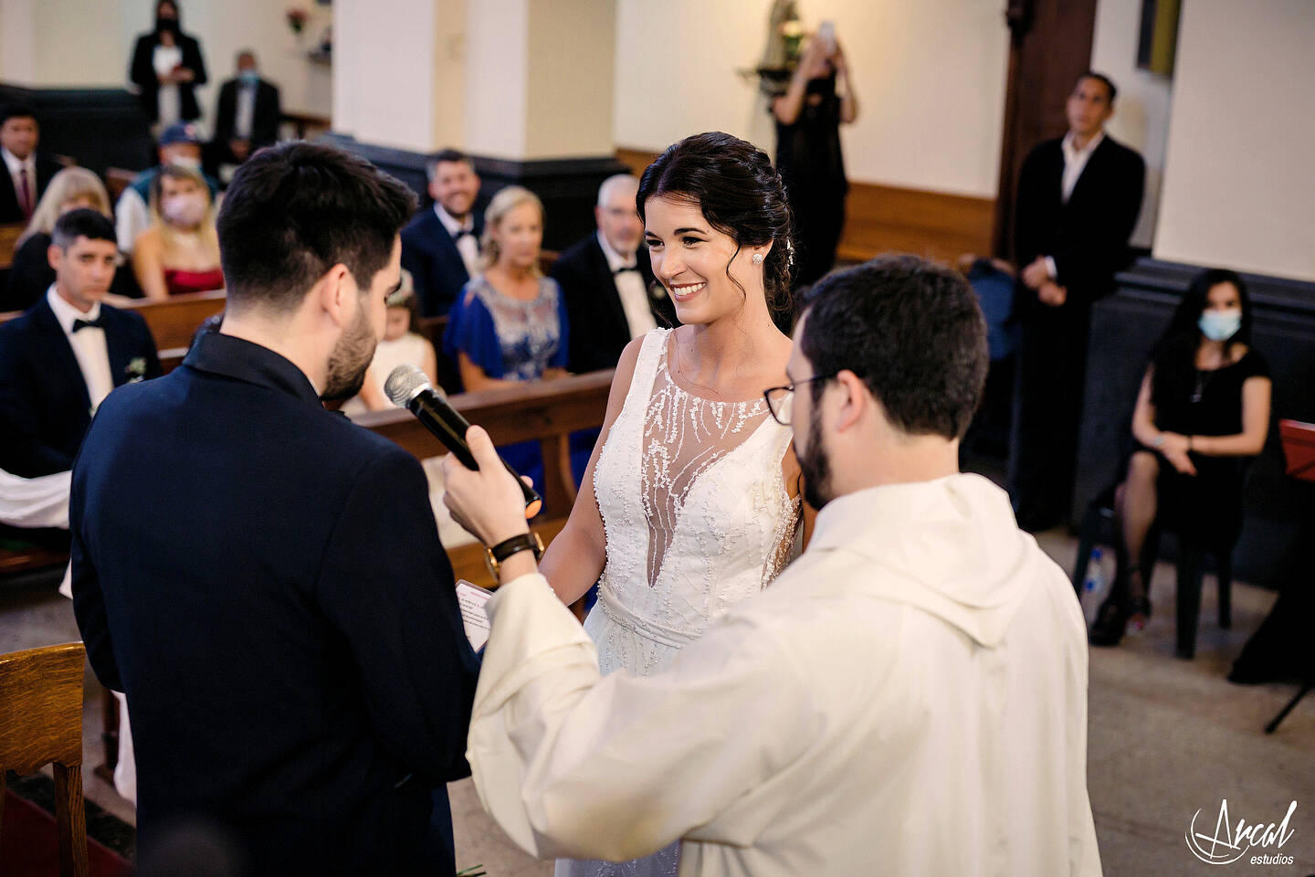 116-mili-y-toma-s-boda-en-parroquia-nuestra-sen-ora-del-socorro-de-escuela-pias-fotos-en-salo-n-reinapaz-140480-O