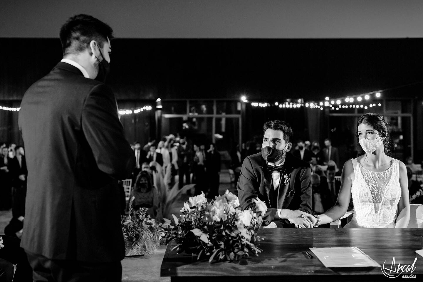 227-mili-y-toma-s-boda-en-parroquia-nuestra-sen-ora-del-socorro-de-escuela-pias-fotos-en-salo-n-reinapaz-140480-O