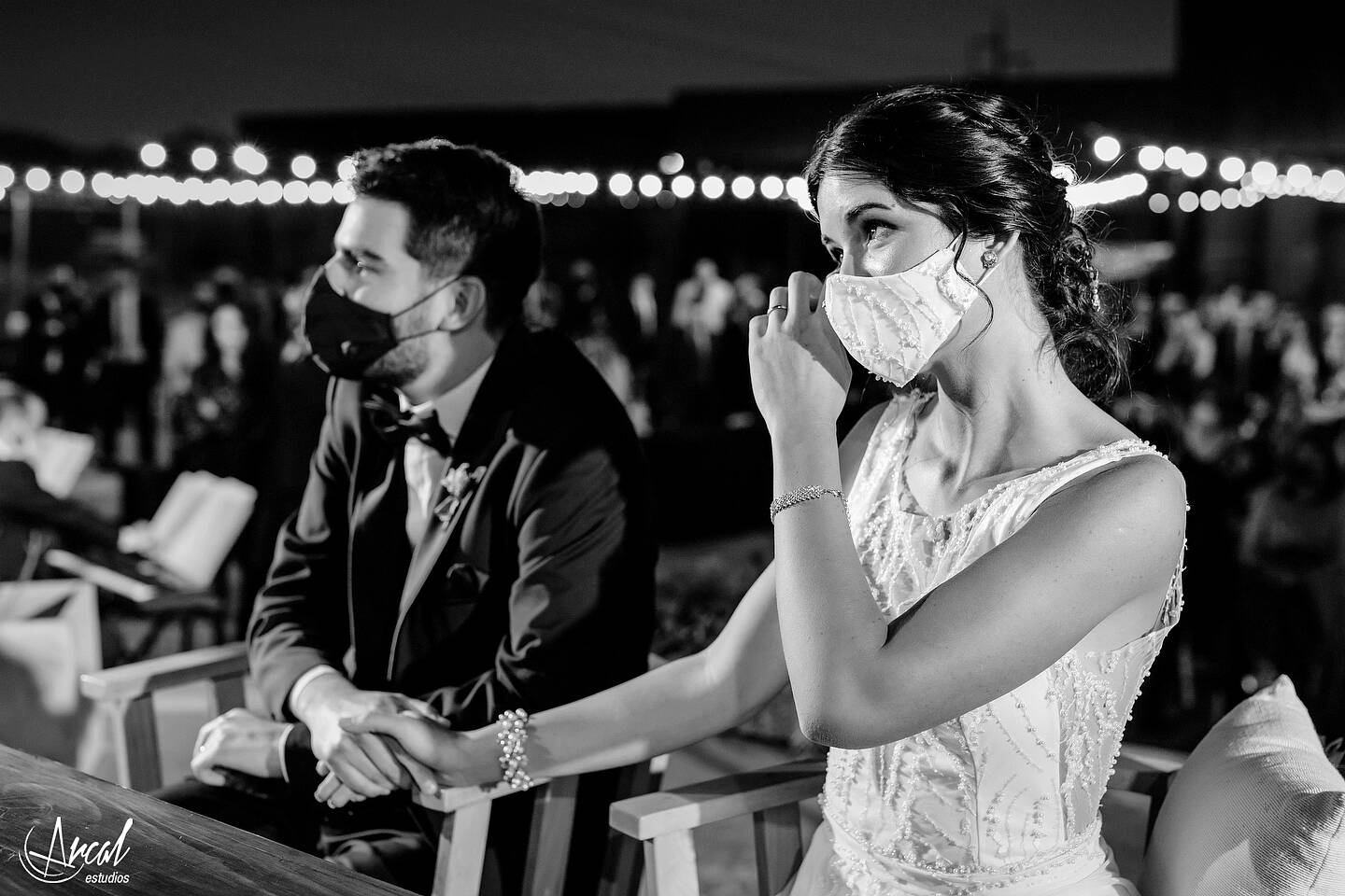 230-mili-y-toma-s-boda-en-parroquia-nuestra-sen-ora-del-socorro-de-escuela-pias-fotos-en-salo-n-reinapaz-140480-O