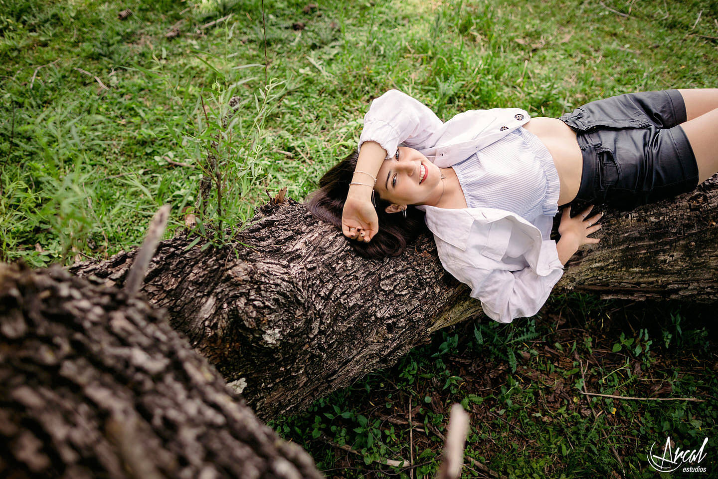 025-naiara-bustos-book-de-15-en-bosque-de-cabalango-fotos-de-quincean-era-en-crazy-donkey-tantia-141923-O