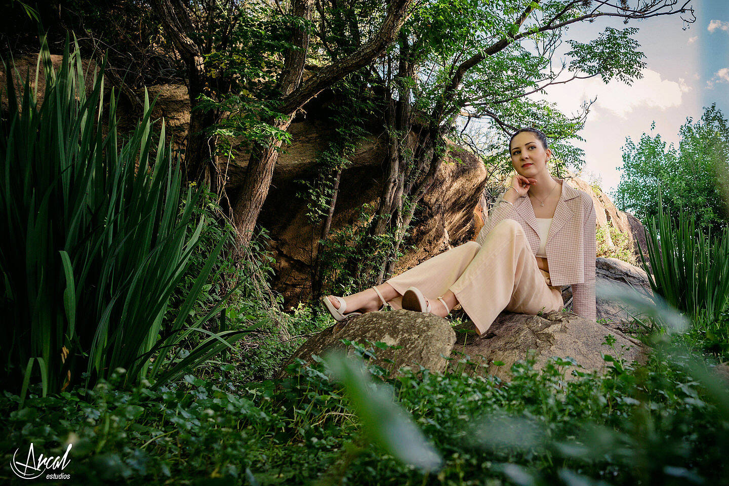 061-naiara-bustos-book-de-15-en-bosque-de-cabalango-fotos-de-quincean-era-en-crazy-donkey-tanti-141923-O