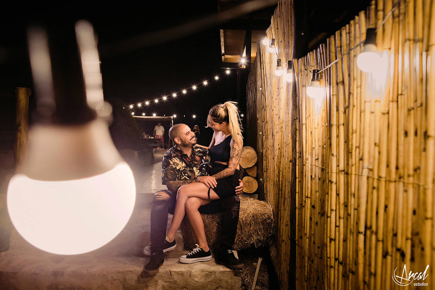 061-flor-y-maxi-fotografi-a-de-preboda-en-el-dique-san-jeronimo-dique-si-en-la-cumbre-pre-boda-en-vin-edos-nebula-co-rdoba-146765-O