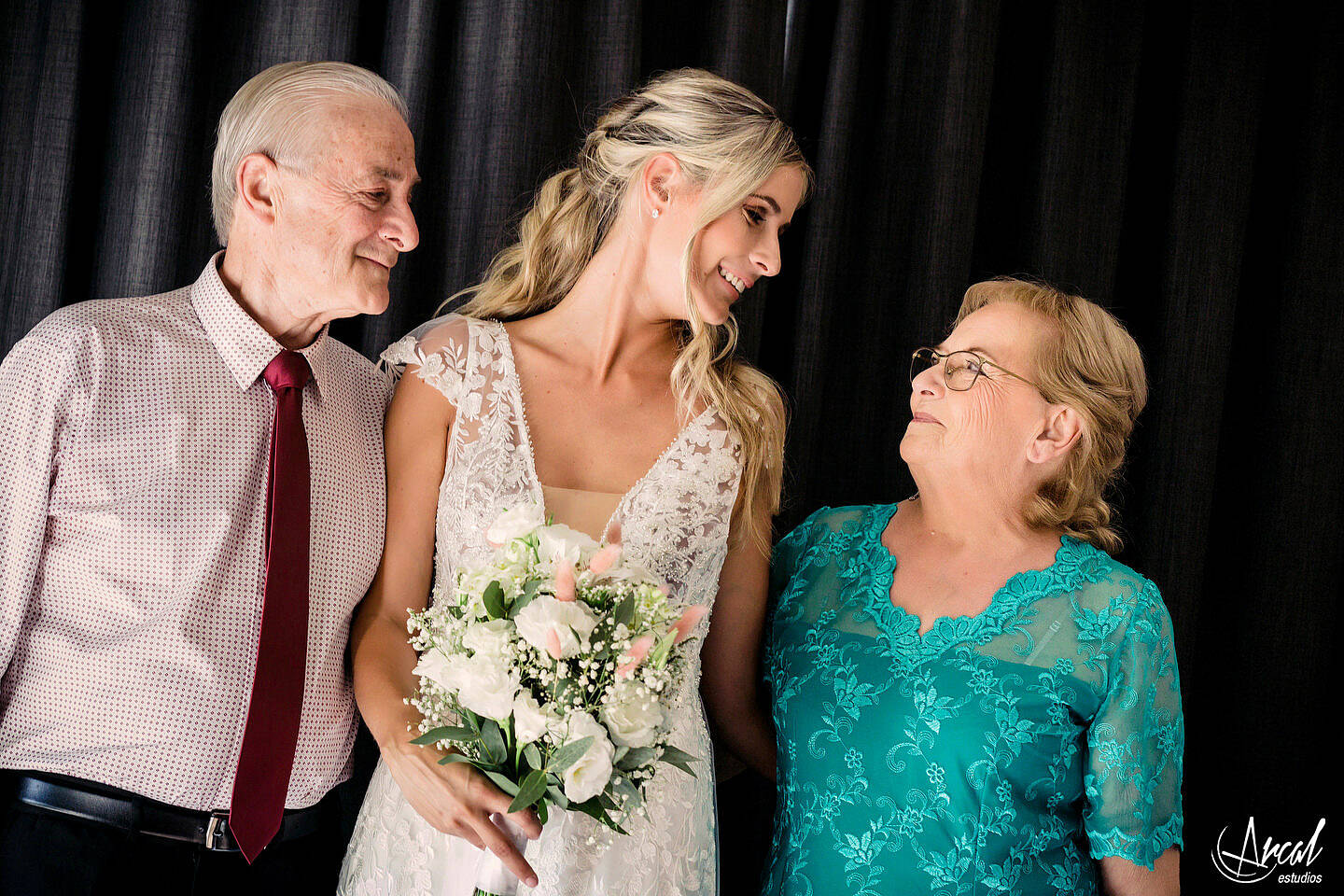 065-ileana-y-eduardo-fotos-de-boda-en-pinares-panorama-suites-casamiento-en-nuestra-sen-ora-del-carmen-fiesta-en-estancia-causana-148957-O