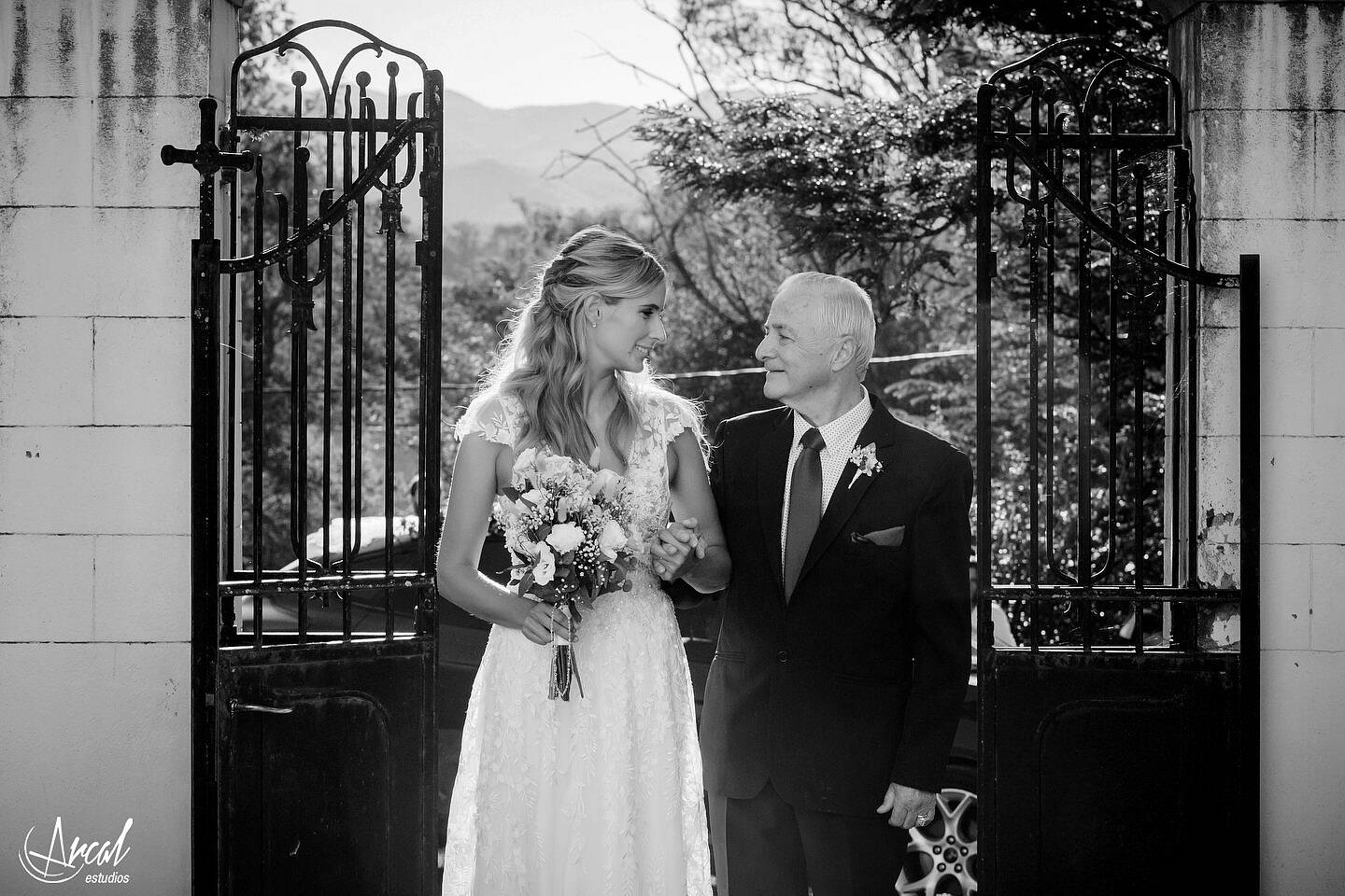 100-ileana-y-eduardo-fotos-de-boda-en-pinares-panorama-suites-casamiento-en-nuestra-sen-ora-del-carmen-fiesta-en-estancia-causana-148957-O