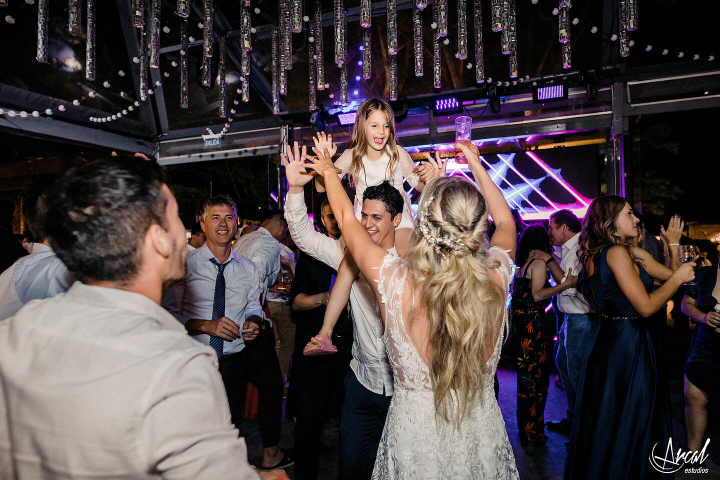 340-ileana-y-eduardo-fotos-de-boda-en-pinares-panorama-suites-casamiento-en-nuestra-sen-ora-del-carmen-fiesta-en-estancia-causana-148957-O