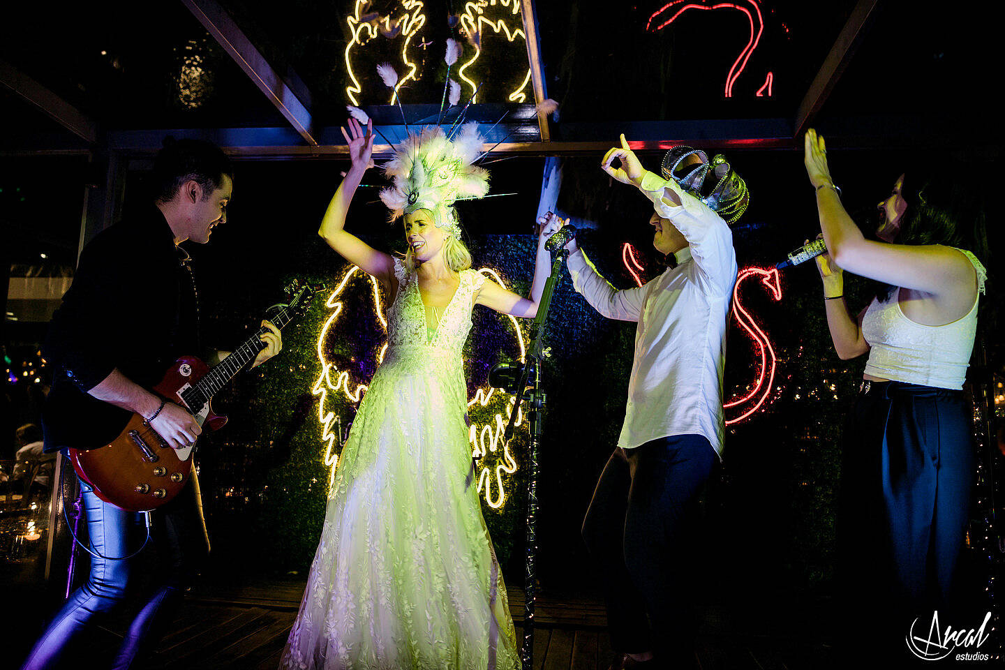 383-ileana-y-eduardo-fotos-de-boda-en-pinares-panorama-suites-casamiento-en-nuestra-sen-ora-del-carmen-fiesta-en-estancia-causana-148957-O