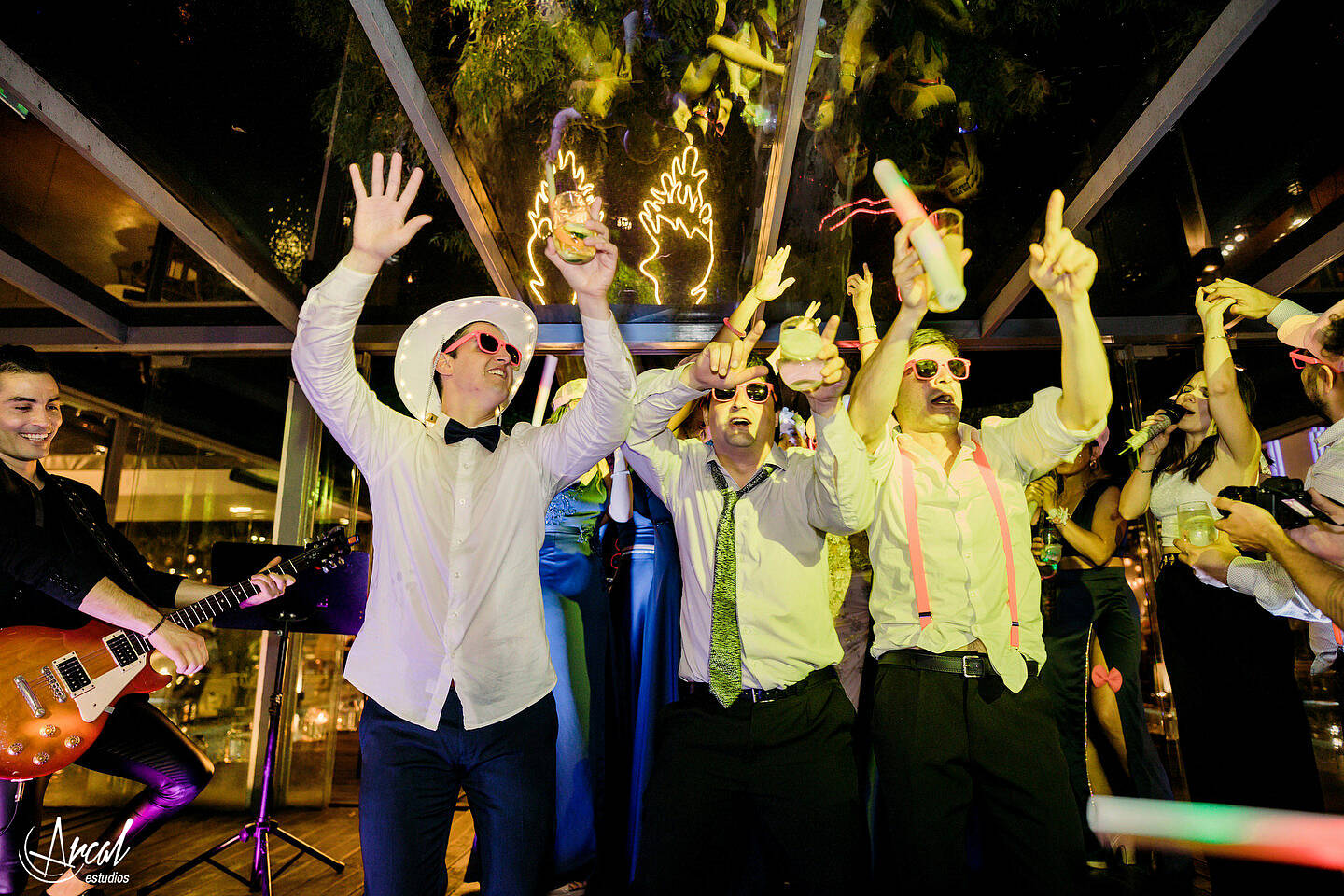 393-ileana-y-eduardo-fotos-de-boda-en-pinares-panorama-suites-casamiento-en-nuestra-sen-ora-del-carmen-fiesta-en-estancia-causana-148957-O