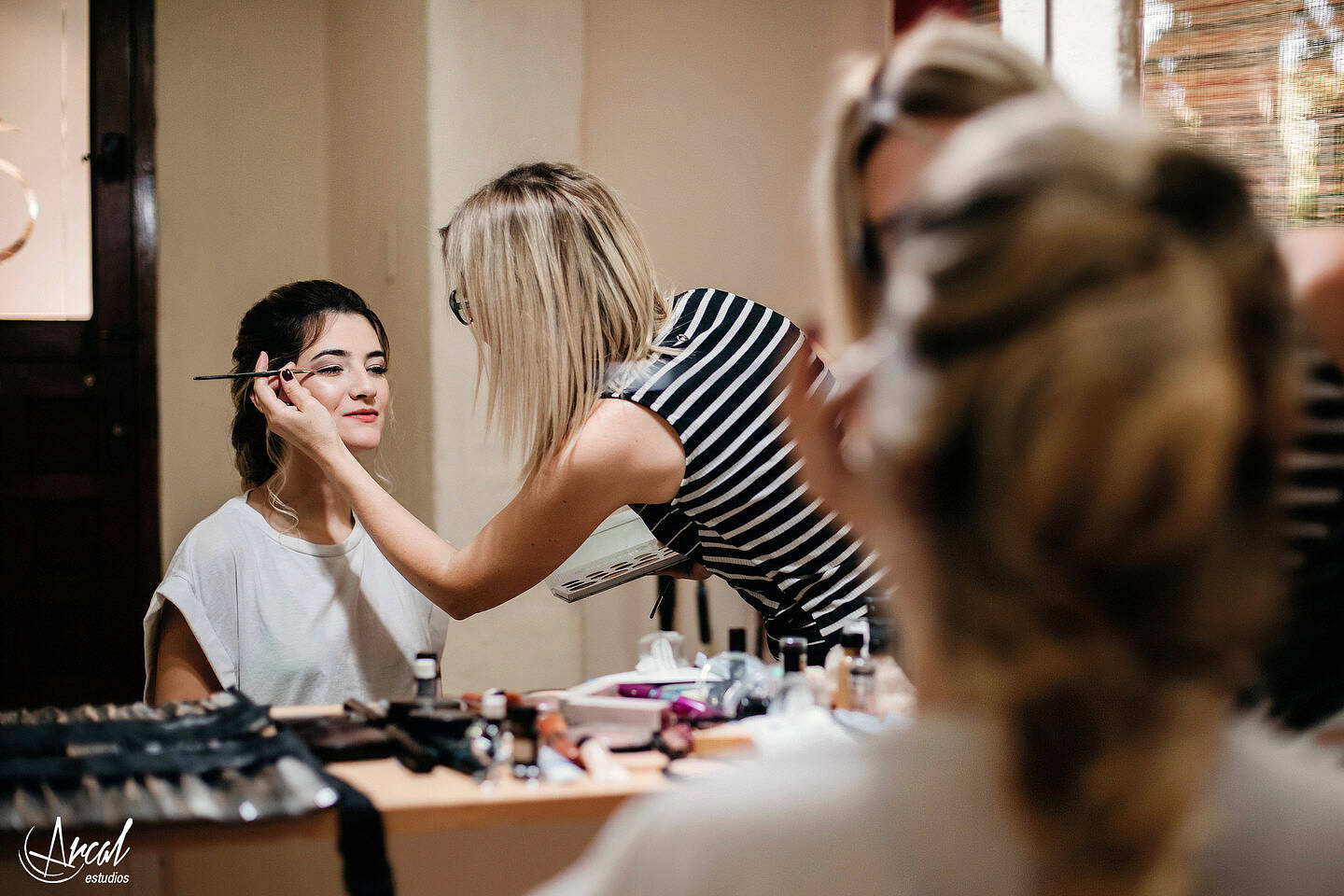 025-dara-y-joe-boda-en-estancia-el-rosal-agua-de-oro-tocado-de-petit-atelier-152183-O