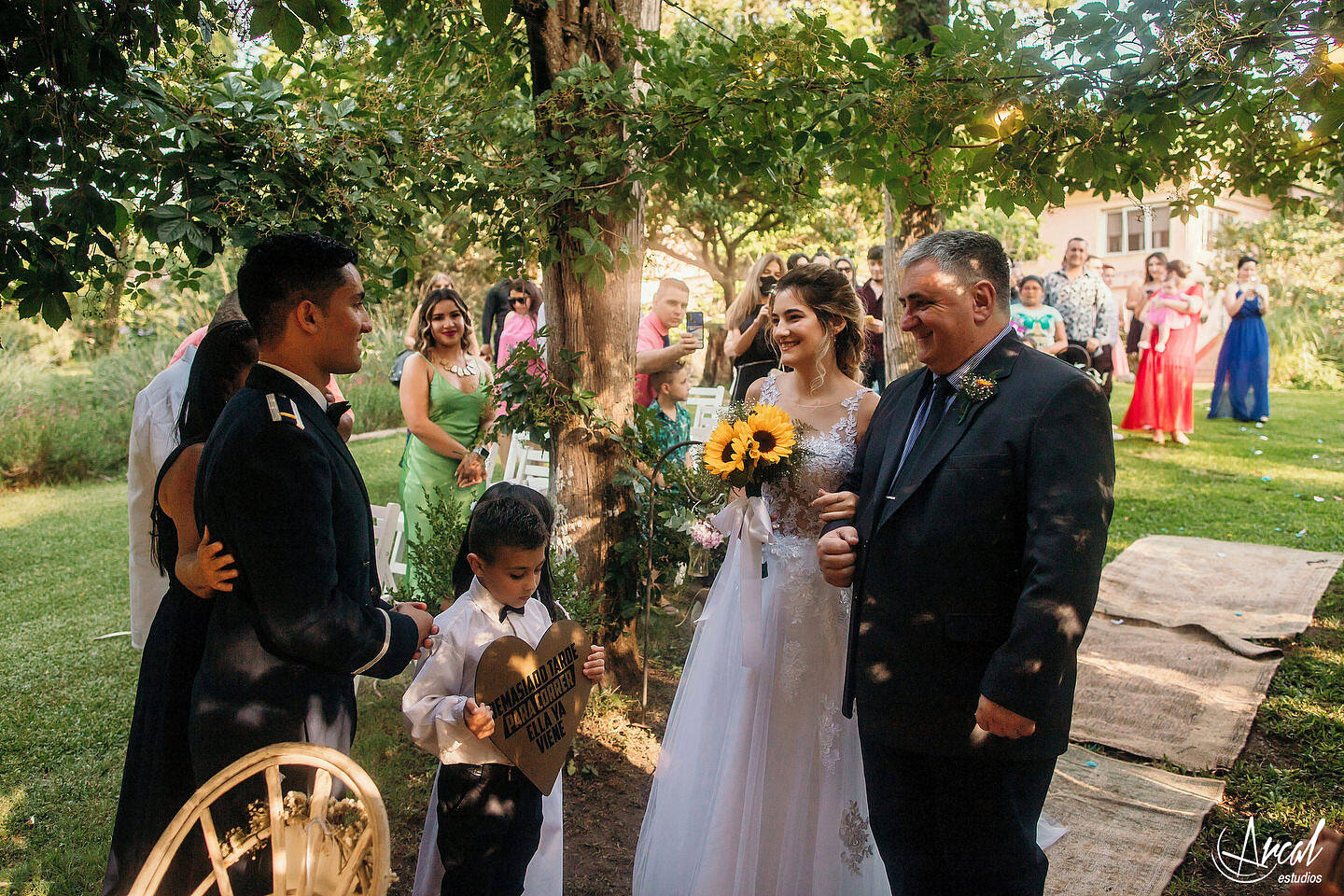 059-dara-y-joe-boda-en-estancia-el-rosal-agua-de-oro-tocado-de-petit-ateliera-152183-O