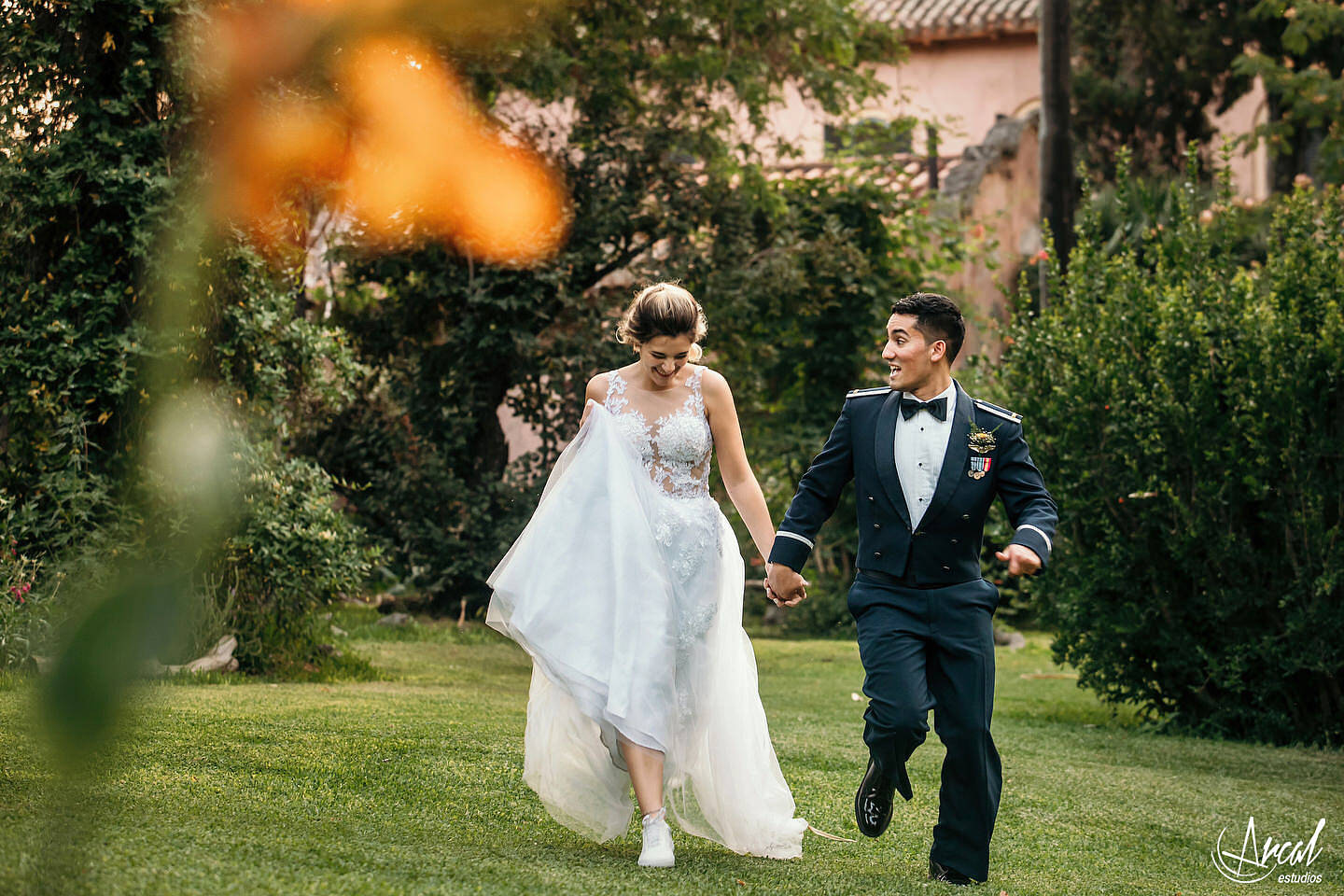 149-dara-y-joe-boda-en-estancia-el-rosal-agua-de-oro-tocado-de-petit-ateliera-152183-O