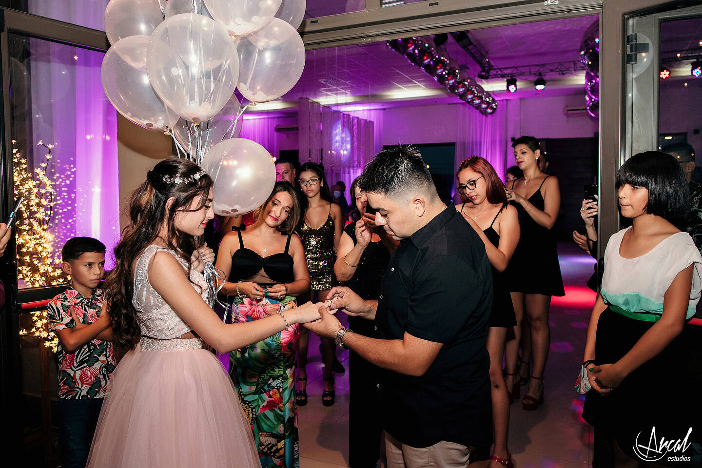 110-ludmila-acorso-delgado-quincean-era-en-hotel-quorum-fiesta-de-quince-en-salo-n-villa-adelina-de-co-rdoba-152621-O