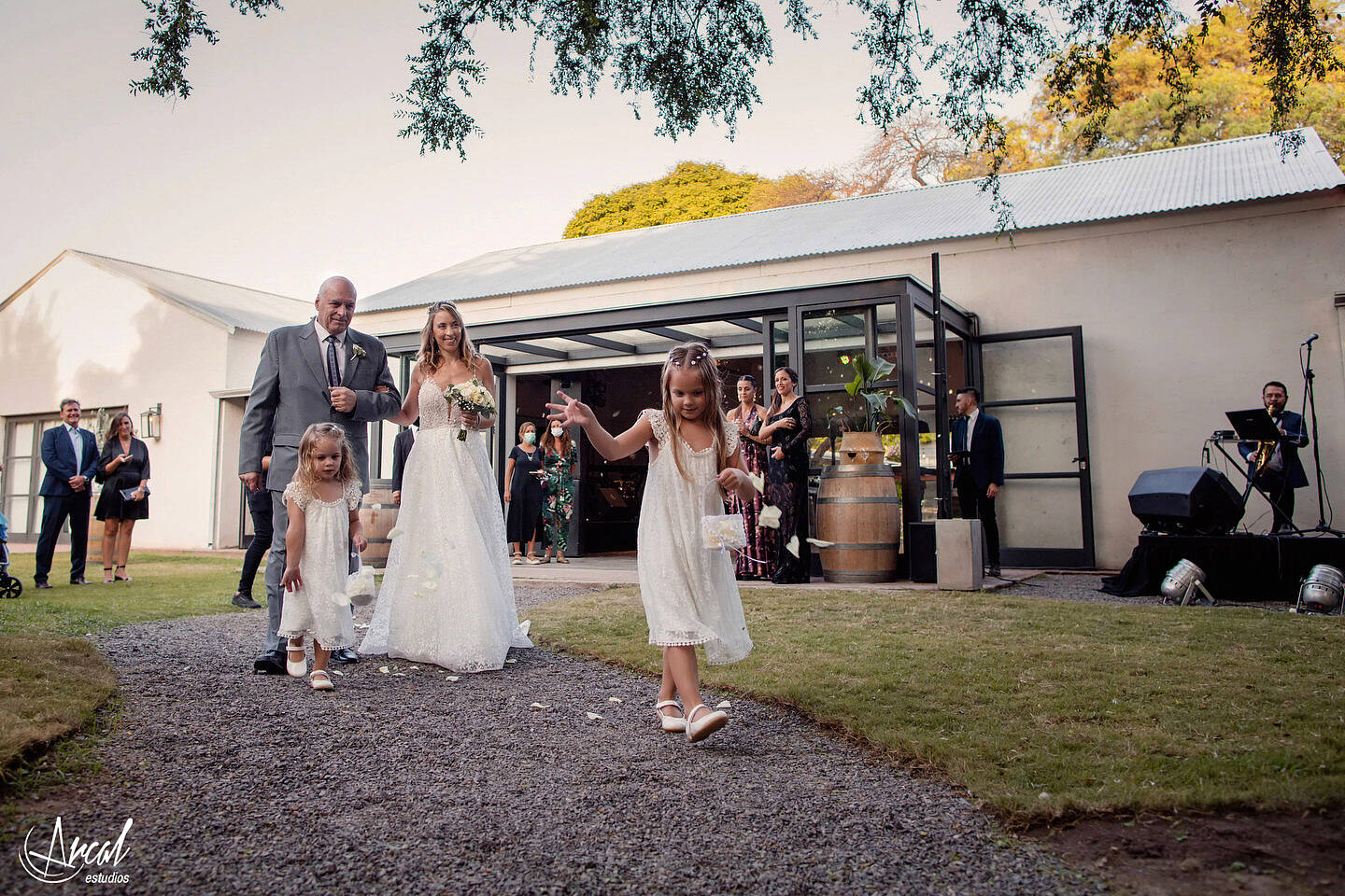 077-jimena-y-mauro-salon-casas-viejas-boda-manuel-wirzt-la-barra-evento-fotografia-de-boda-a-157047-XXL