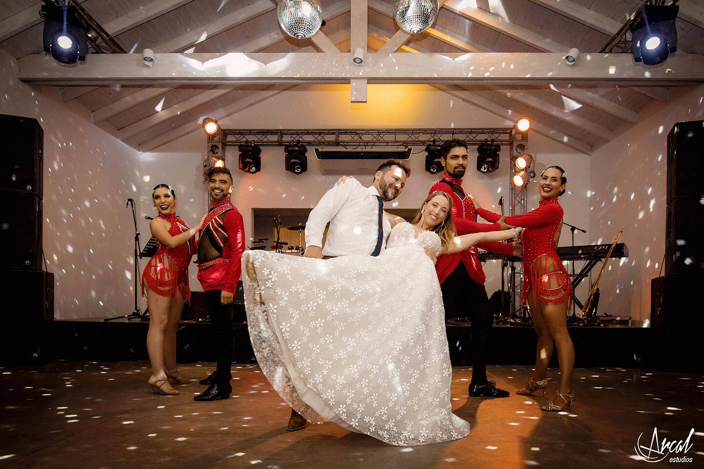 267-jimena-y-mauro-salon-casas-viejas-boda-manuel-wirzt-la-barra-evento-fotografia-de-boda-157047-XXL