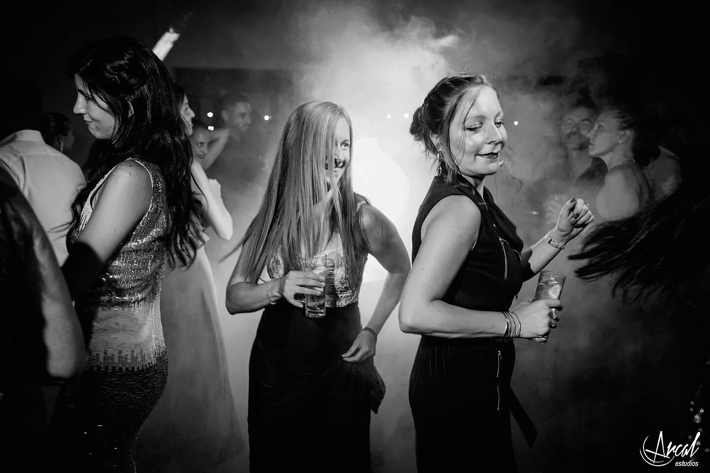 284-jimena-y-mauro-salon-casas-viejas-boda-manuel-wirzt-la-barra-evento-fotografia-de-boda-jpg-284-157047-XXL