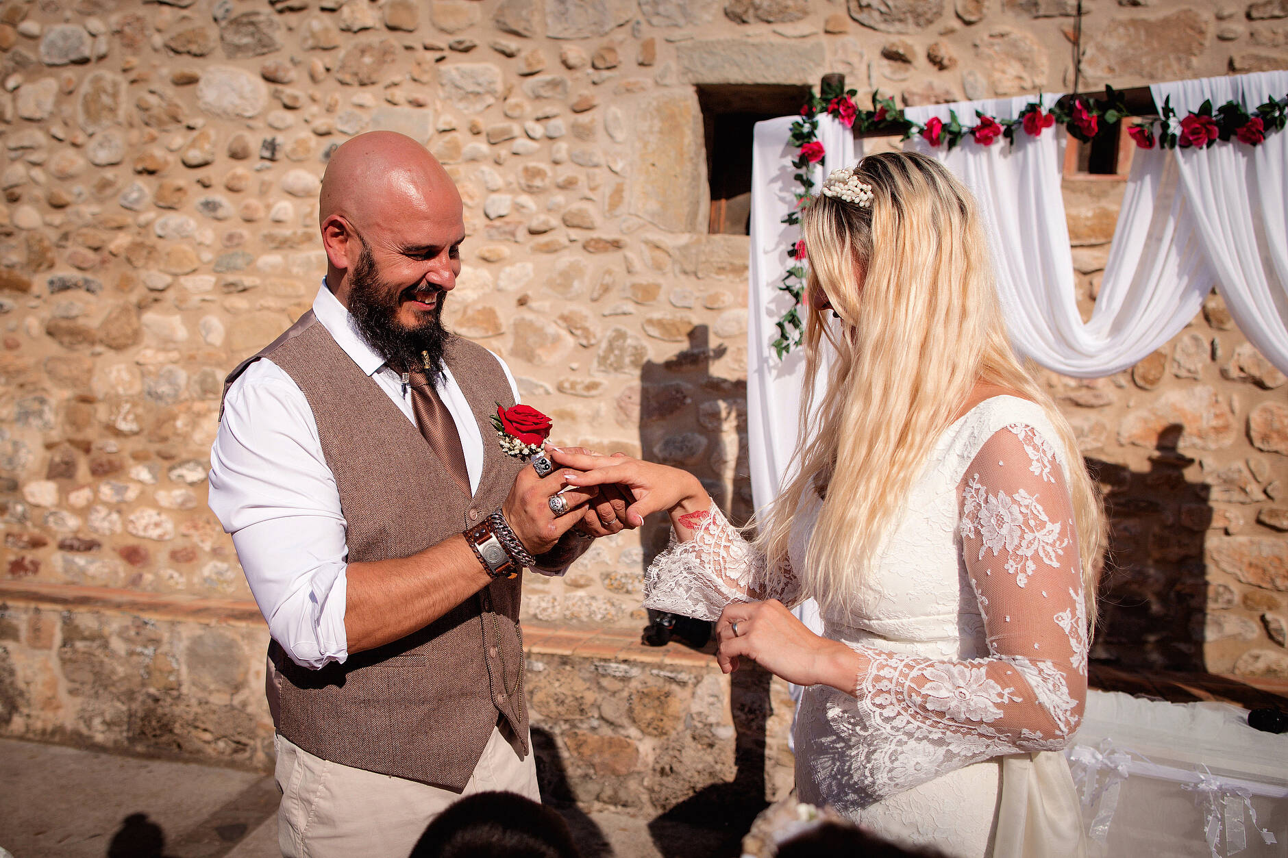 066_Laura y Jimmy fotografía de bodas en Gerona , España
