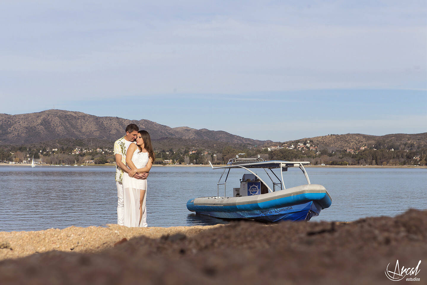 027-vero-y-chelo-fotogfrafi-as-de-preboda-en-playa-los-mimbres-164687-XXL