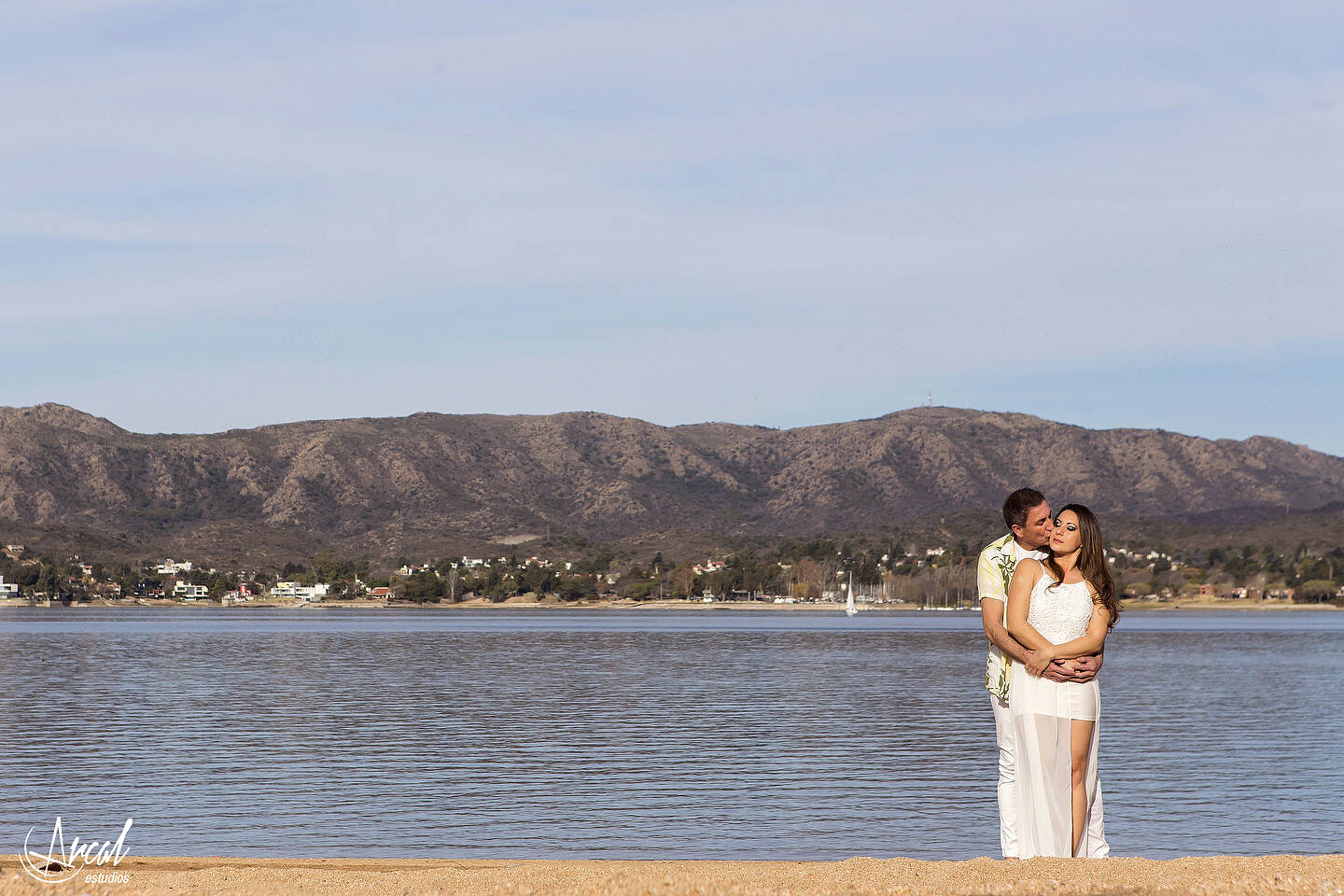028-vero-y-chelo-fotogfrafi-as-de-preboda-en-playa-los-mimbresa-164687-XXL