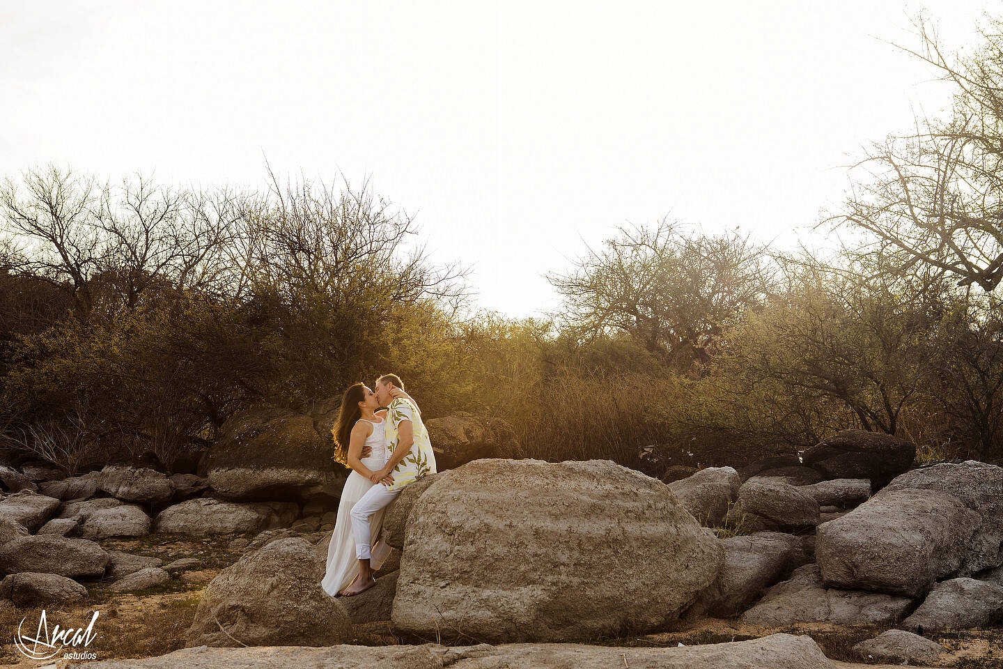 065-vero-y-chelo-fotogfrafi-as-de-preboda-en-playa-los-mimbresa-164687-XXL