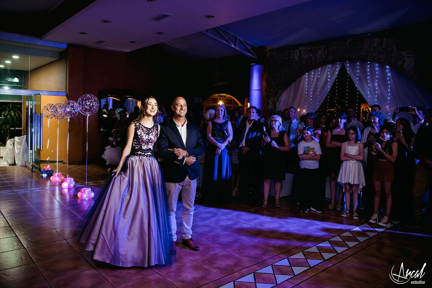 074-roci-o-biderbust-quinces-en-el-salo-n-del-campanario-villa-carlos-paz-atelier-soledad-toani-vestidos-de-novias-y-quincean-eras-1a-151379-O