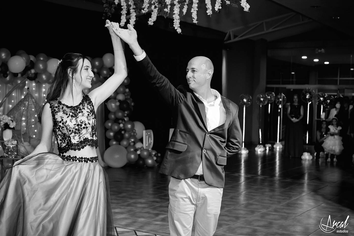 079-roci-o-biderbust-quinces-en-el-salo-n-del-campanario-villa-carlos-paz-atelier-soledad-toani-vestidos-de-novias-y-quincean-eras-1a-151379-O