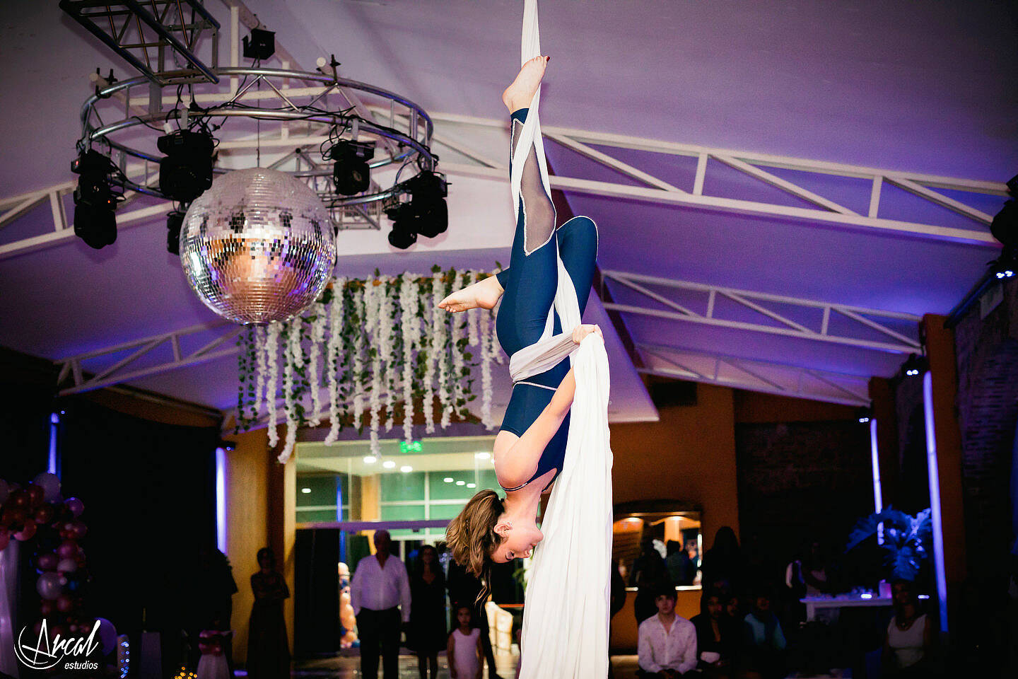 199-roci-o-biderbust-quinces-en-el-salo-n-del-campanario-villa-carlos-paz-atelier-soledad-toani-vestidos-de-novias-y-quincean-eras-1-151379-O