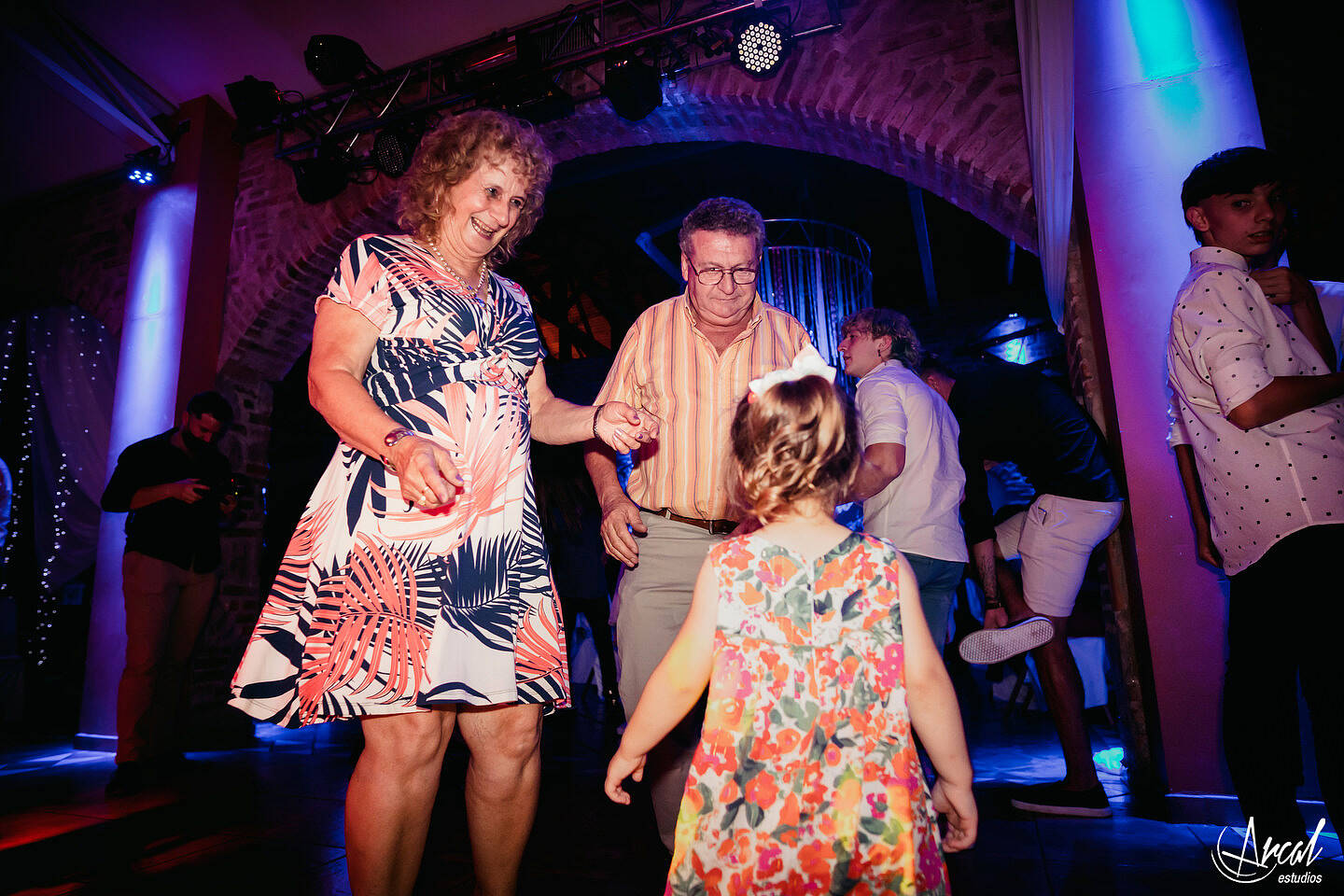 224-roci-o-biderbust-quinces-en-el-salo-n-del-campanario-villa-carlos-paz-atelier-soledad-toani-vestidos-de-novias-y-quincean-eras-1a-151379-O