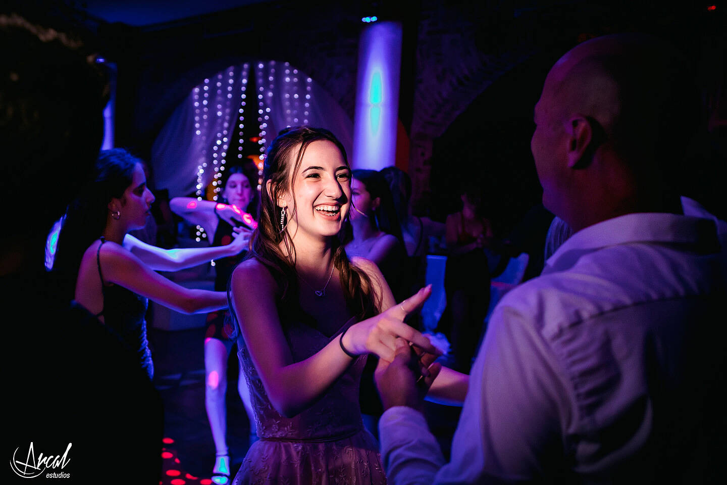 236-roci-o-biderbust-quinces-en-el-salo-n-del-campanario-villa-carlos-paz-atelier-soledad-toani-vestidos-de-novias-y-quincean-eras-1-151379-O