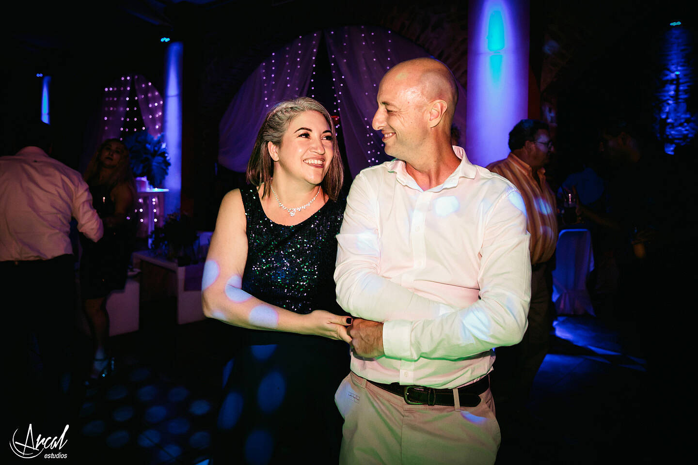 250-roci-o-biderbust-quinces-en-el-salo-n-del-campanario-villa-carlos-paz-atelier-soledad-toani-vestidos-de-novias-y-quincean-eras-1-151379-O