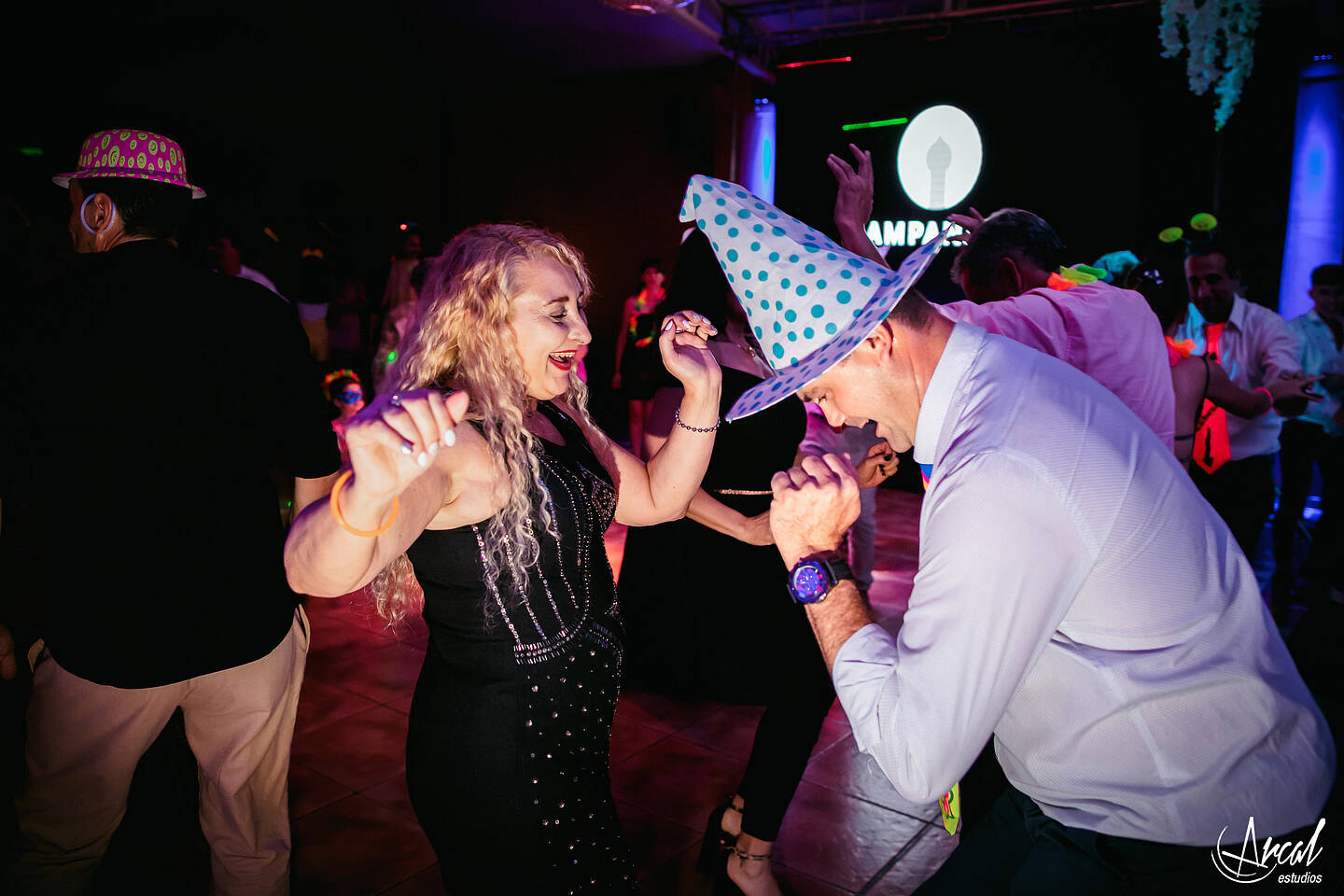 383-roci-o-biderbust-quinces-en-el-salo-n-del-campanario-villa-carlos-paz-atelier-soledad-toani-vestidos-de-novias-y-quincean-eras-1a-151379-O