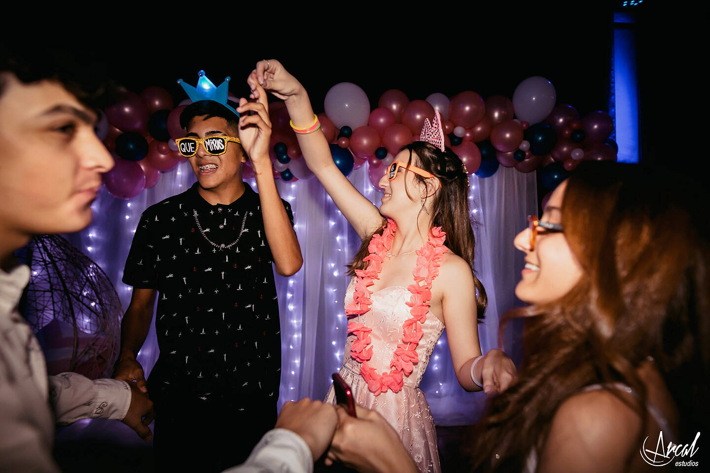 384-roci-o-biderbust-quinces-en-el-salo-n-del-campanario-villa-carlos-paz-atelier-soledad-toani-vestidos-de-novias-y-quincean-eras-1a-151379-O