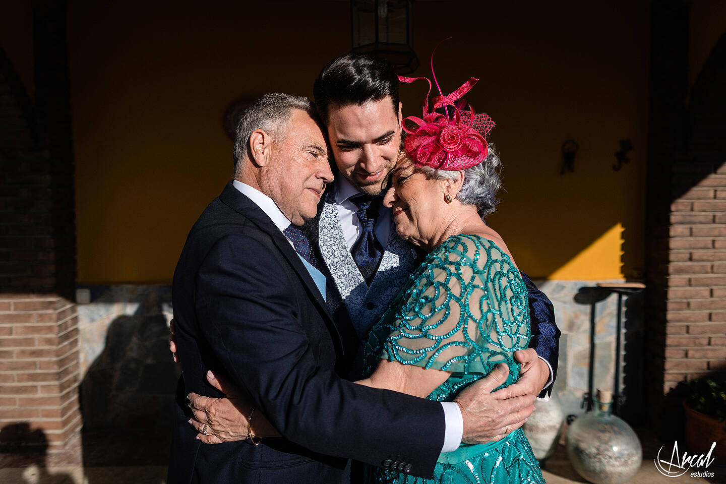 017-ana-y-a-lvaro-la-boda-en-los-jardines-de-sansuen-a-co-rdoba-jardinesdesansuena-maci-a-miisavarisa-novia-andresgallardopino-174073-O