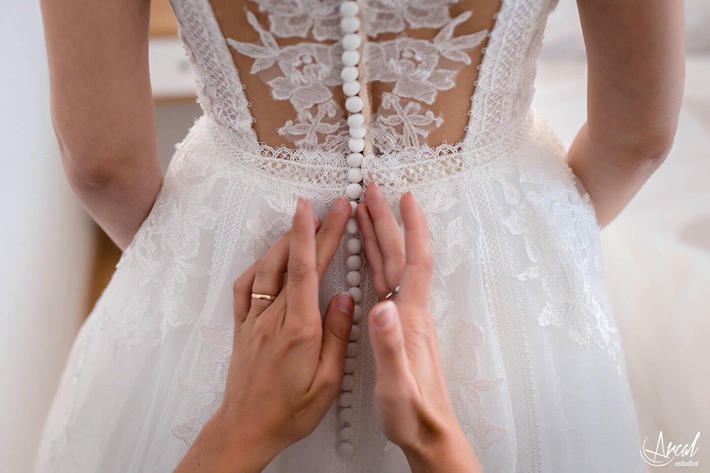 064-ana-y-a-lvaro-la-boda-en-los-jardines-de-sansuen-a-co-rdoba-jardinesdesansuena-maci-a-miisavarisa-novia-andresgallardopino-174073-O