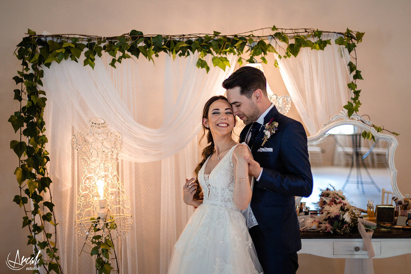 213-ana-y-a-lvaro-la-boda-en-los-jardines-de-sansuen-a-co-rdoba-jardinesdesansuena-maci-a-miisavarisa-novia-andresgallardopino-a-174073-O