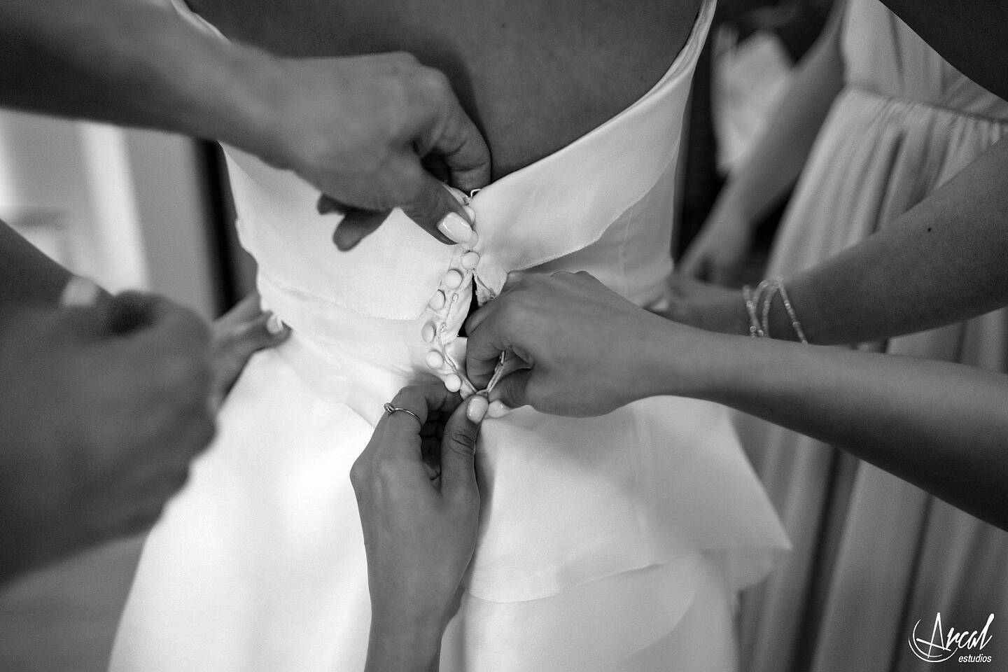 059_Deliana-y-Omar_Fotografía-de-Boda-hotel-meliá-alicante-casamiento-parroquía-santa-maría-de-alicante-fotos-boda-santa-cruz