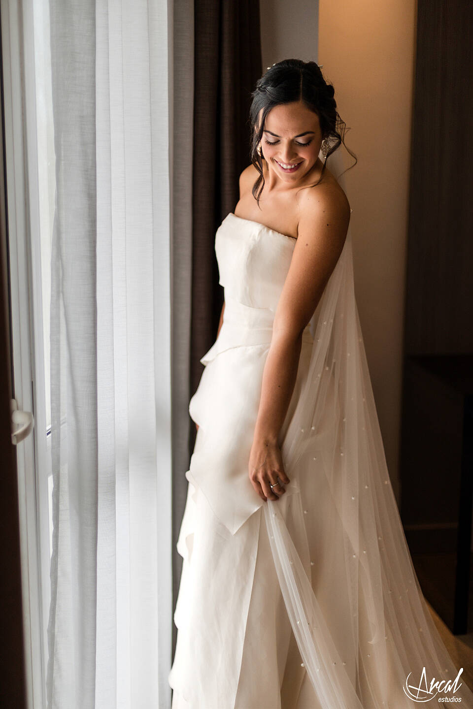 072_Deliana-y-Omar_Fotografía-de-Boda-hotel-meliá-alicante-casamiento-parroquía-santa-maría-de-alicante-fotos-boda-santa-cruz