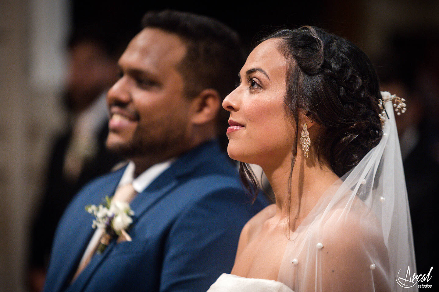 099_Deliana-y-Omar_Fotografía-de-Boda-hotel-meliá-alicante-casamiento-parroquía-santa-maría-de-alicante-fotos-boda-santa-cruz